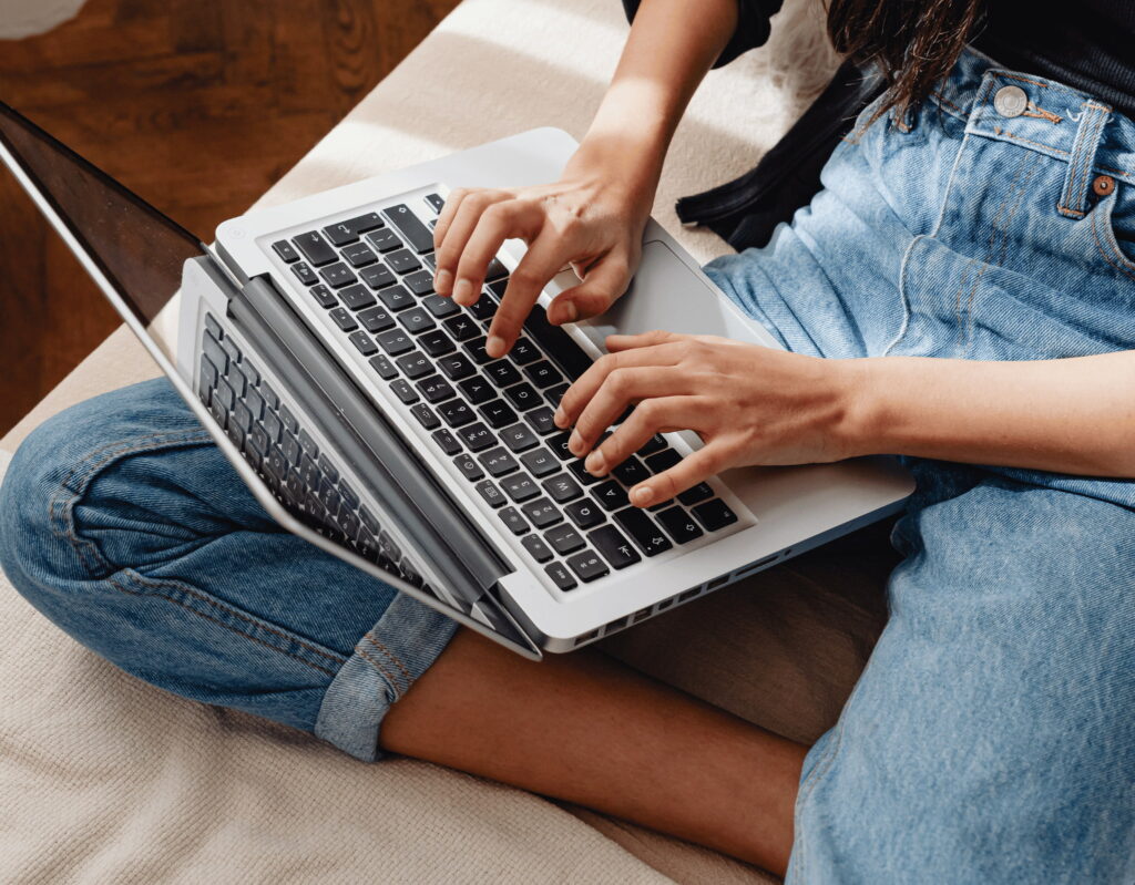 freelance pr uzmanı